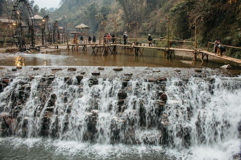 waterfall at cat cat village