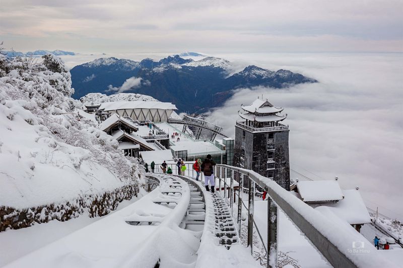 Snow in Fansipan