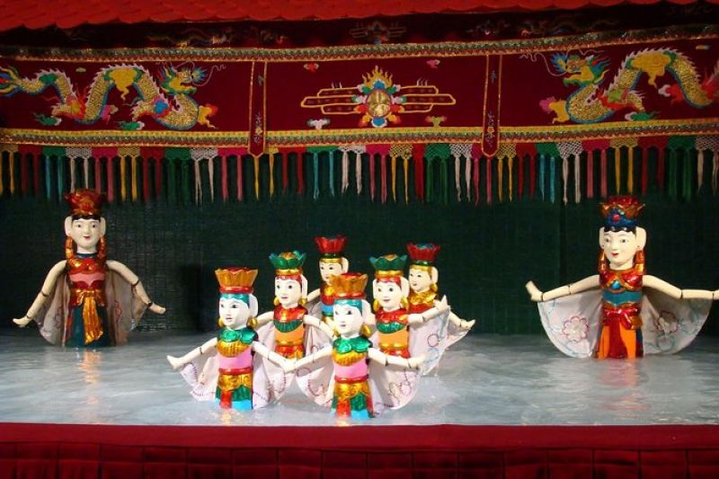 water puppet show