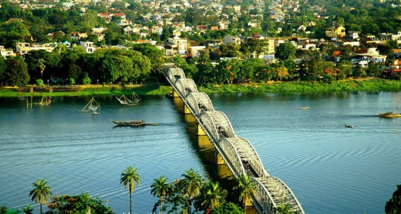 Trang Tien bridge